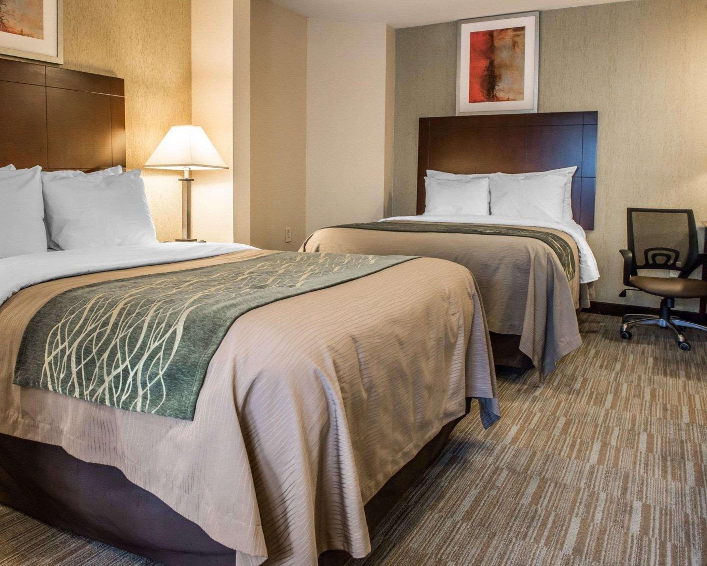 Hometowne Studios & Suites Washington Esterno foto