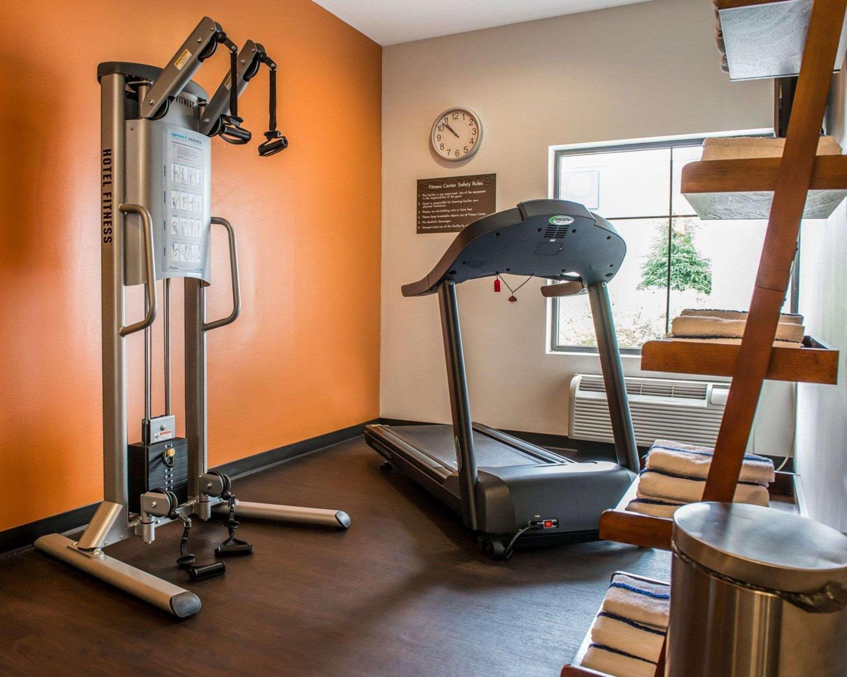 Hometowne Studios & Suites Washington Esterno foto