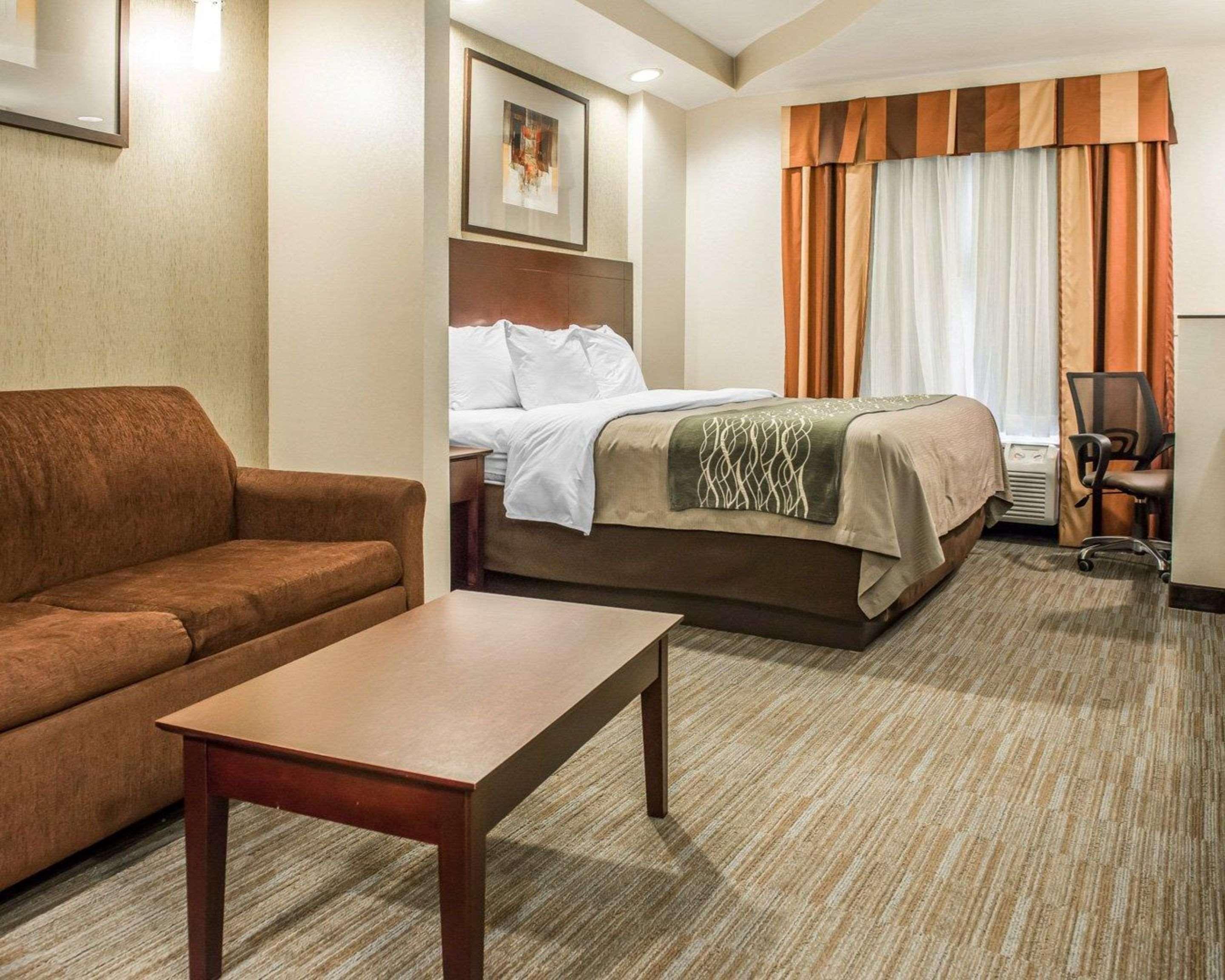 Hometowne Studios & Suites Washington Esterno foto